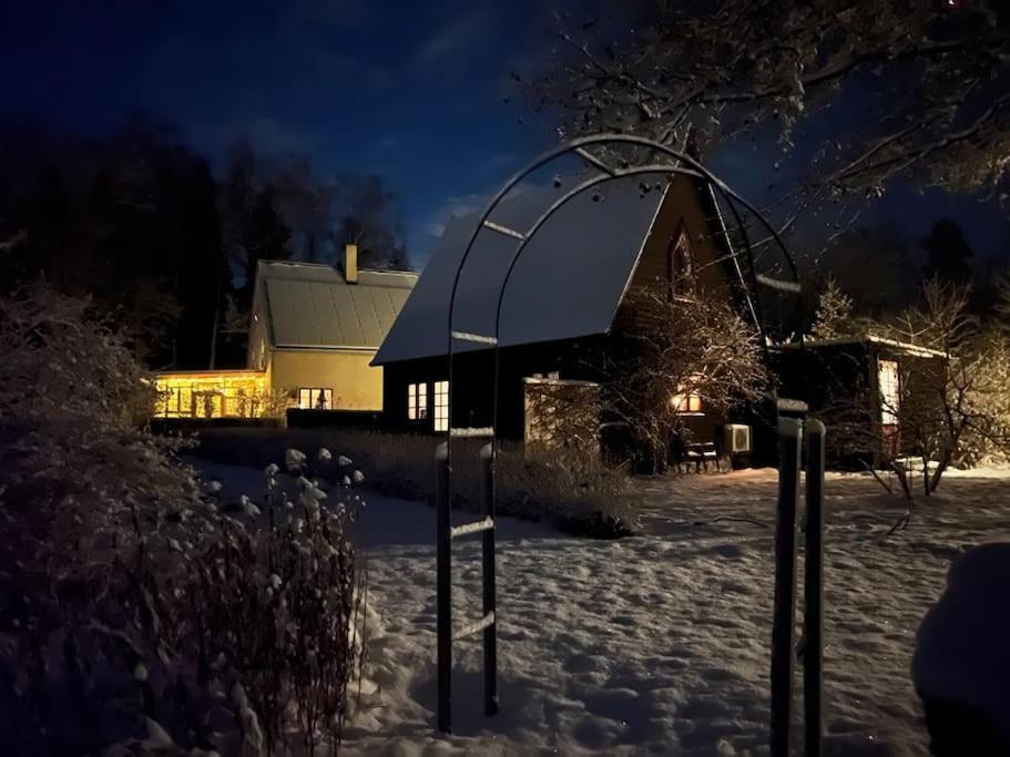Laengtan Marielund Villa อุปซอลา ภายนอก รูปภาพ